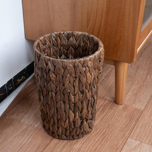 Cesto de Basura Cilíndrico de Jacinto de Agua Tejido, Color Café, Cesta Decorativa para Almacenamiento en Sala de Estar, Dormitorio, Interior - Product Image 3