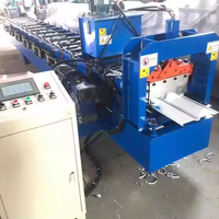 Machine de formage à froid de carreaux décoratifs métalliques pour murs latéraux, contrôlée par PLC