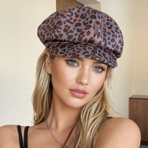 Béret de visage américain européen d'été pour femmes pour <span class=keywords><strong>Amazon</strong></span> Cross-Border Duck Tongue Painter Hat Leopard Zebra Print Octogonal Cap - Product Image 4
