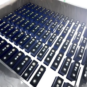 A sınıfı Cornex Lifepo4 Lifepo4 hücreleri 6000 döngü 3.2V 100Ah prizmatik hücreler - Product Image 4