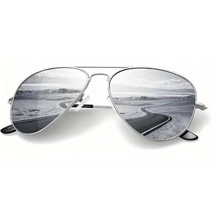 Nouvelles Lunettes de Soleil Intelligentes Unisexe Style Pilote, Anti-Éblouissement Jour/Nuit, Polarisées, Photochromiques, Protection UV400, Branches Effet Miroir, Pour la Conduite et les Activités de Plein Air - Product Image 4