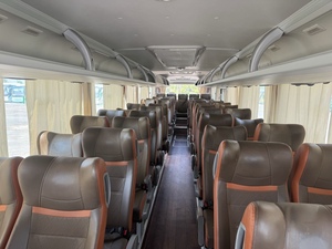 Autobus Yutong ZK6120 Usato, 50 Posti, Pullman di Lusso Modello 2022, Motore Diesel Euro 6, Basso Chilometraggio, in Vendita - Product Image 5