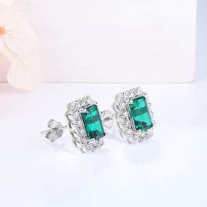 Boucles d'oreilles tendance en émeraude de laboratoire 1 carat pour femme, bijoux fantaisie pas chers, vente en gros - Product Image 4