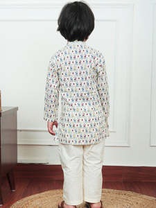 Conjunto de Kurta y Pijama de Algodón Estampado para Niños, Ropa Étnica Suave y Transpirable para Niños, Atuendo Tradicional Festivo, Ajuste Cómodo - Product Image 2