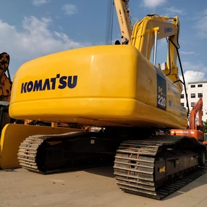 Excavadora de cadenas Komatsu PC220-7 modelo 2016-2024 de Japón, 22 toneladas, probada y en excelentes condiciones, 123 kW, cucharón de 1-1.2 m - Product Image 4