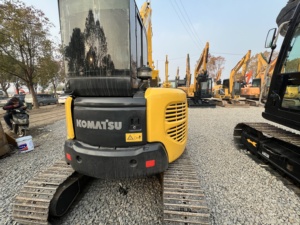 Komatsu PC55MR 5 tonnes utilisé mini pelle hydraulique chenille d'occasion petit équipement de creusement de terre pompe à moteur de noyau - Product Image 6