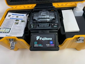 ชุดเครื่องเชื่อมใยแก้วนำแสง FSM-90S+ ของญี่ปุ่น พร้อมเครื่องตัดใยแก้ว CT50 เครื่องเชื่อมใยแก้วนำแสงสำหรับ FTTH <span class=keywords><strong>PON</strong></span> และเครือข่ายแบ็คโบน - Product Image 4