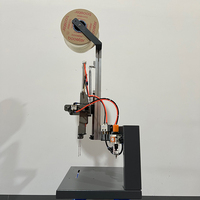 Machine automatique pneumatique de fabrication d'agrafes métalliques élastiques pour l'étiquetage des jouets et des emballages