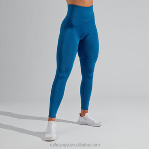 Leggings d'entraînement de gymnastique avec <span class=keywords><strong>boucle</strong></span> latérale élastique, Logo personnalisé de qualité supérieure 75% Nylon 25% Spandex v-front taille haute - Product Image 3