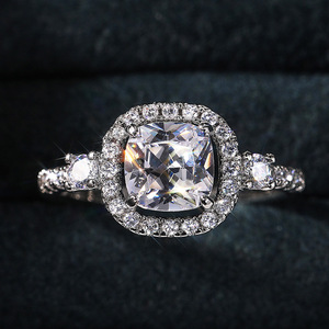 Anello Quadrato Traforato Stile Ufficio per Donne, Minimalista, per Uso Quotidiano e Feste, Accessorio Gioiello - Product Image 4