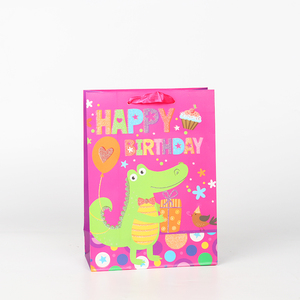Prêt à expédier au détail FSC emballage cadeau fête dessin animé <span class=keywords><strong>sac</strong></span> joyeux anniversaire <span class=keywords><strong>sac</strong></span> en papier kraft - Product Image 3