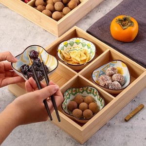 Caja de almacenamiento de madera con nueve compartimentos, bandeja de bambú y madera para aperitivos, bandeja para acompañamientos de hot pot, bandeja de madera para frutas secas. - Product Image 1