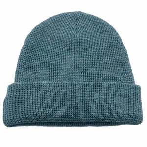 Gorras y Gorros Ecológicos Sostenibles de RPET Reciclado con Parche Bordado de Cuero y Goma Personalizados, Gorros de Punto Tipo Waffle - Product Image 3