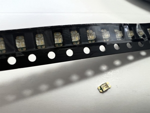 Chip <span class=keywords><strong>LED</strong></span> <span class=keywords><strong>SMD</strong></span> <span class=keywords><strong>1206</strong></span> chất lượng cao, tùy chỉnh OEM, ánh sáng trắng - Product Image 3