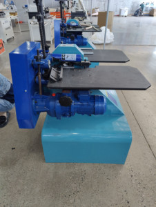 Machine à barres rondes à courbes tridimensionnelles Matériau <span class=keywords><strong>de</strong></span> pliage en forme <span class=keywords><strong>de</strong></span> <span class=keywords><strong>bois</strong></span> massif Tournant l'équipement <span class=keywords><strong>de</strong></span> cercle extérieur pour les meubles - Product Image 3