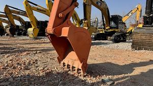 Excavadora Usada Japonesa 95% Nueva, Hitachi ZX200 Original de 20 Toneladas, Excavadora de Cadenas Hitachi 200 de Segunda Mano en Venta - Product Image 6