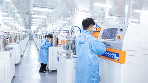 Bague pour femme en or massif 18 carats, diamant rond brillant cultivé en laboratoire à 75 % <span class=keywords><strong>de</strong></span> pureté, avec motif « <span class=keywords><strong>Baiser</strong></span> d'<span class=keywords><strong>ange</strong></span> », certifiée IGI, 2,6 g - Product Image 6