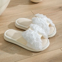 Pantoufles à enfiler pour femmes d'été à semelle épaissie en pur coton et lin pour un usage domestique
