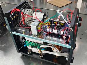 Soudeuse à arc immergé électrique haute puissance pour structure en acier - Product Image 5