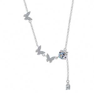 Collier en argent sterling S925 avec pendentif papillon en moissanite - Product Image 1
