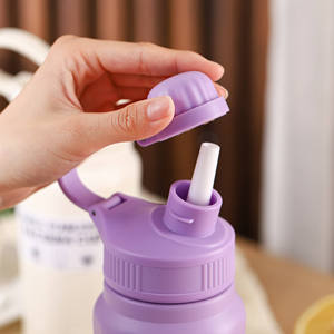 Bottiglia d'Acqua in Acciaio Inox con Isolamento Sottovuoto, Grande Capacità 840ml, con Cannuccia, Portatile, per Esterni, Design per Studenti - Product Image 2