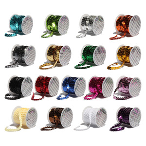 Offre Spéciale 6 mm plat Laser paillettes ronde chaîne ligne paillettes garniture <span class=keywords><strong>Paillette</strong></span> bobine chaîne pour robe embellir bandeau - Product Image 2