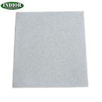 Tapis de sol en caoutchouc composite anti-dérapant EPDM blanc de 15mm pour terrain de jeu de gymnastique en plein air comprend des granulés de caoutchouc