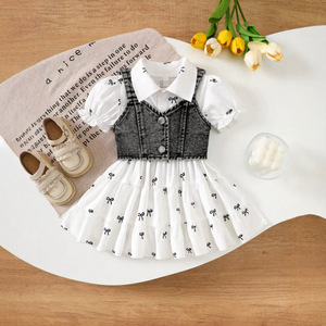Completo estivo in cotone per bambina, stile europeo-americano, nuovo arrivo, con <span class=keywords><strong>vestito</strong></span> stampato con fiocco e bretelle in denim, trattamento morbido - Product Image 3