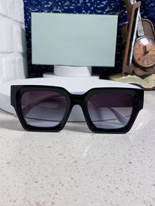 2025 Mais Luxuoso Preto <span class=keywords><strong>Lens</strong></span> Sunglasses Sombra Eficaz Outdoor Bike Sunbathing Piquenique Moda Sunglasses - Product Image 6