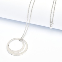 Argent fait à la main Couples collier nom gravé esthétique cercle pendentif plaque signalétique