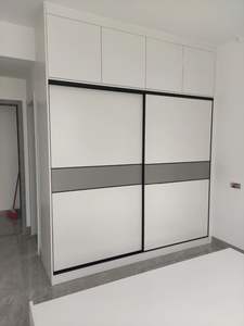 Armario de Almacenamiento Moderno Grande con Puertas Corredizas Ajustables de Madera Maciza para Dormitorio, Sala de Estar y Uso en Hoteles - Blanco - Product Image 2