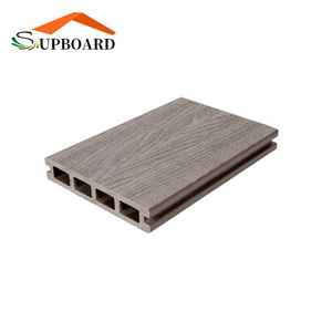 Chine Couverture de sol de pont en plastique mince extérieur gaufrage panneau de terrasse recyclé panneau de plancher en WPC - Product Image 2
