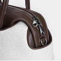 Style niche design rétro sac Femme bandoulière simple épaule portant grand sac de baseball