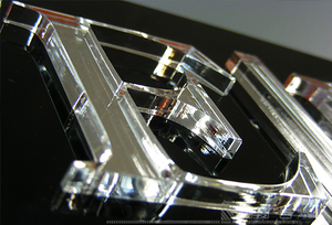 Machine de découpe laser textile la plus vendue 100w Alimentation automatique Précision 0,1 mm Certifiée CE - Product Image 6