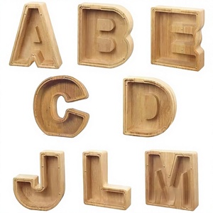 Salvadanaio in legno a forma di lettera dell'alfabeto (26 lettere) - Divertente barattolo per risparmi a tema alfabeto inglese - Articolo artigianale di tendenza per il commercio transfrontaliero - Product Image 1