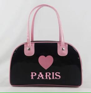 Nouveau sac fourre-tout en PVC tendance <span class=keywords><strong>Paris</strong></span>, sac hobo unisexe avec fermeture à glissière, motif bonbon et deux poignées doublées de polyester - Product Image 6