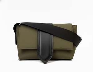 Sac bandoulière en nylon imperméable et durable, petit sac messager pour hommes, sac à bandoulière urbain fonctionnel, OEM/ODM - Product Image 4