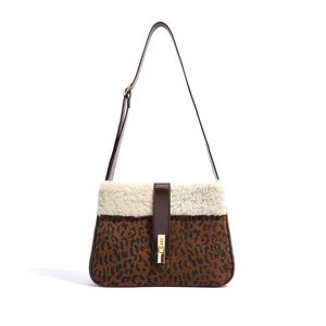 RUNMEI 2025 New Style Premium Women's Genuine Leather Tote <b>Bag</b> Large Capacity Durable Lightweight Zipper Portable Korean Fashion - Product Image 1