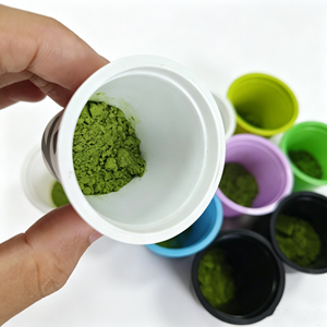 Té Verde Matcha Instantáneo en Polvo en Tazas Coloridas para Preparar Té Saludable - Product Image 1