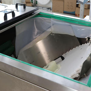 Machine de codage laser haute vitesse pour le tri des bouteilles avec corrélation des données de code interne et externe pour la marquage des données variables des produits en bouteille - Product Image 5