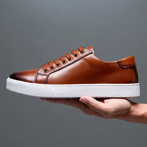 Idéias de Novos Produtos 2023 Sapatos Casuais Masculinos Andando Estilo Negócio Italiano De Couro Genuíno Sapatos Macios Oxfords Sapatilhas Brancas