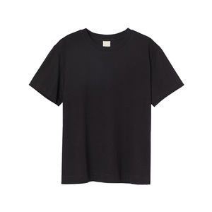 Camiseta Urbana Casual de Uso Diario Amberline con Forma Suave y Atractivo Atemporal para Mujer - Product Image 1