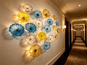 Nouvelle assiette en verre de Murano 100% faite à la main, décor mural fleuri, design Art Déco de luxe - Product Image 1