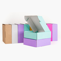 Boîtes d'expédition postales haut de gamme en papier kraft coloré avec logo personnalisé pour chaussettes et vêtements