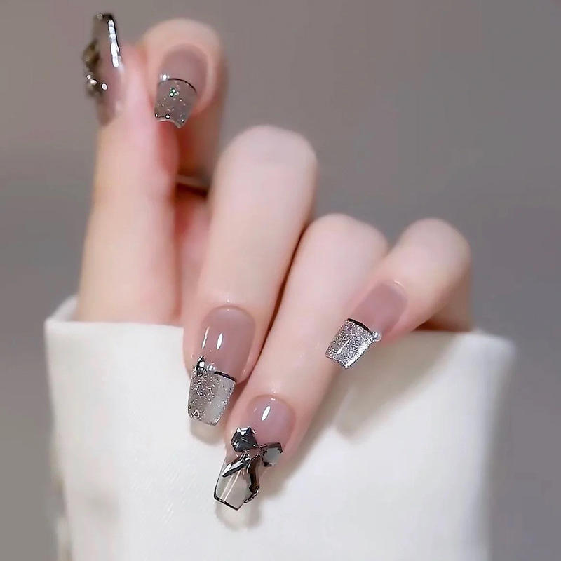 ผีเสื้อเพชรระเบิด BY04