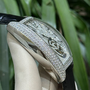 Reloj Mecánico de Lujo con Esfera de Diamantes y Logotipo Personalizado, Movimiento Visible, Correa de Cuero Negra para Hombre - Product Image 5