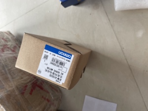 Moteur servo AC Omron R7M-A10030 - Product Image 1