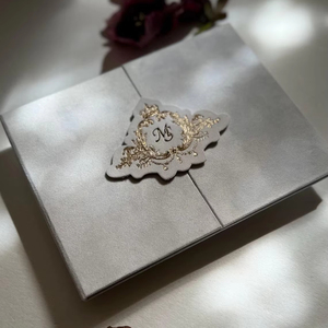 Invitaciones de Boda Tradicionales de Terciopelo, Plegables, Personalizadas, de Lujo, con Sobre Blanco Cristalino, Invitaciones Triplicadas - Product Image 1