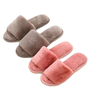 Chaussons d'hiver chauds en fausse fourrure pour femmes, tailles 36-41, vente en gros, ballerines à bout fermé et antidérapantes pour usage domestique - Product Image 1
