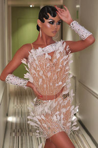 Costume de compétition latine sur mesure en spandex/coton orné de plumes blanches Vennystyle - Cha-cha/Rumba/Samba/<span class=keywords><strong>Jive</strong></span> - Product Image 5